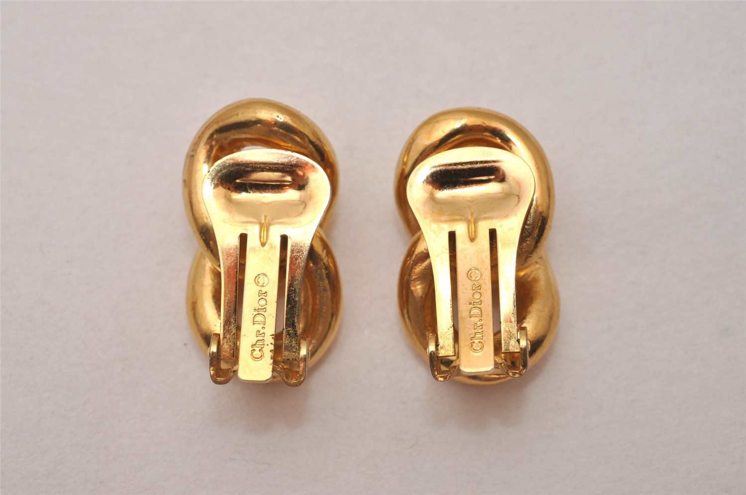 Authentic Christian Dior Vintage Clip-On Earrings Gold Plating CD 8166I