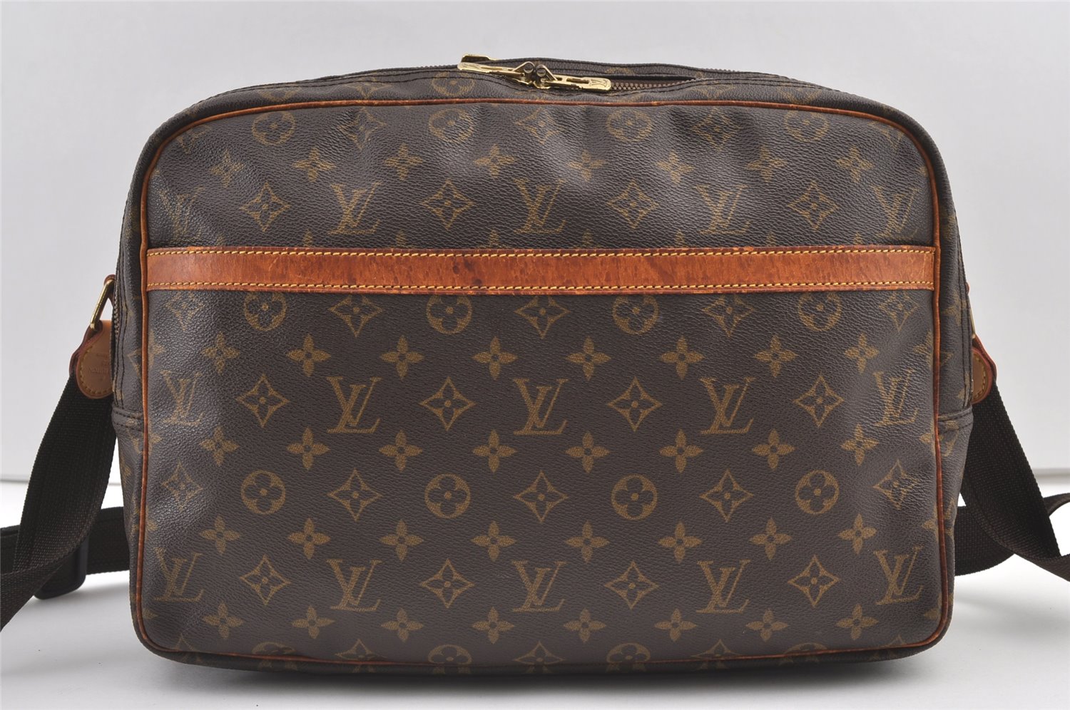 Authentic Louis Vuitton Monogram Reporter GM Shoulder Cross Bag M45252 LV 8166J