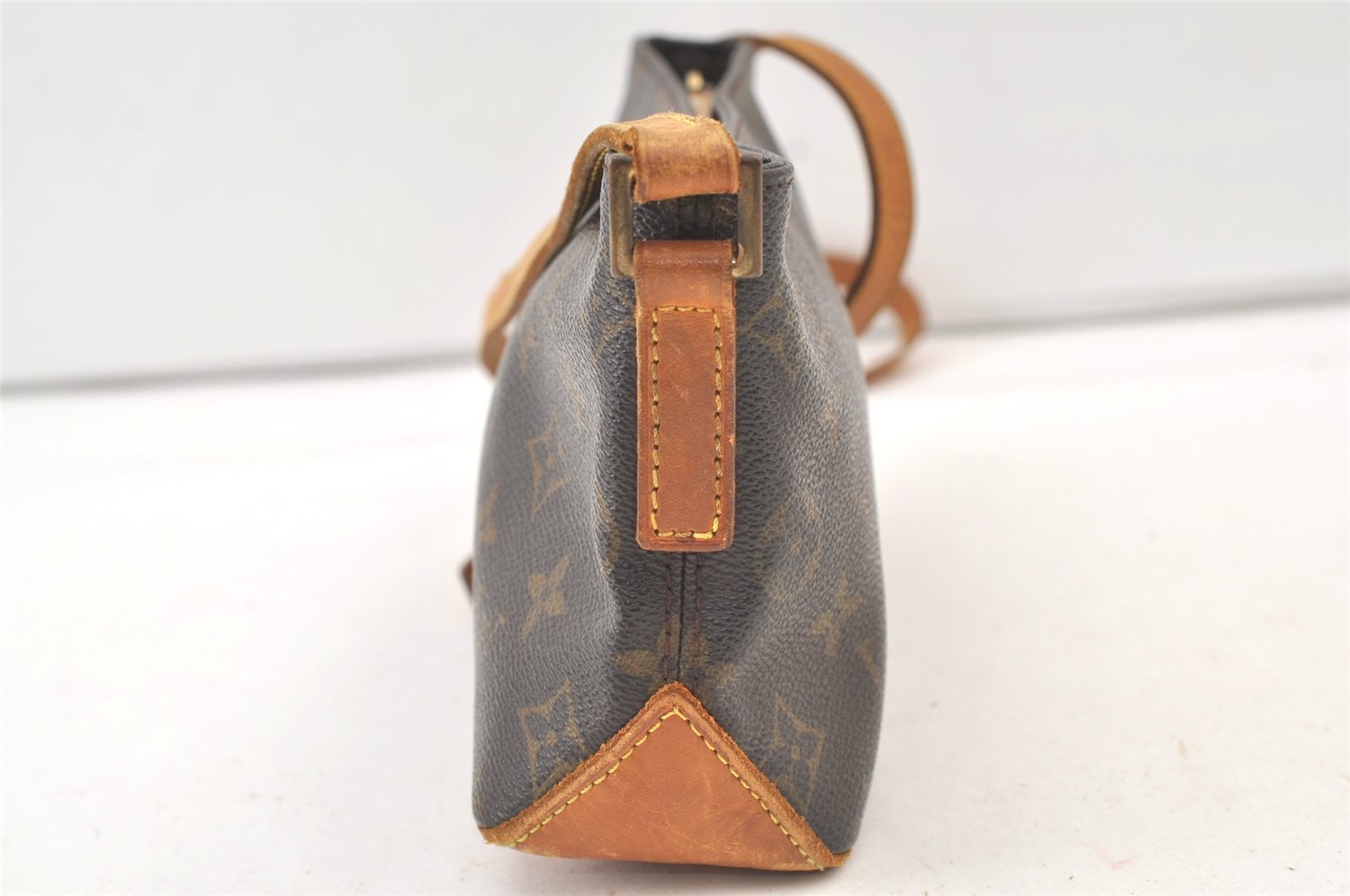 Authentic Louis Vuitton Monogram Trotteur Shoulder Cross Bag M51240 LV 8167J