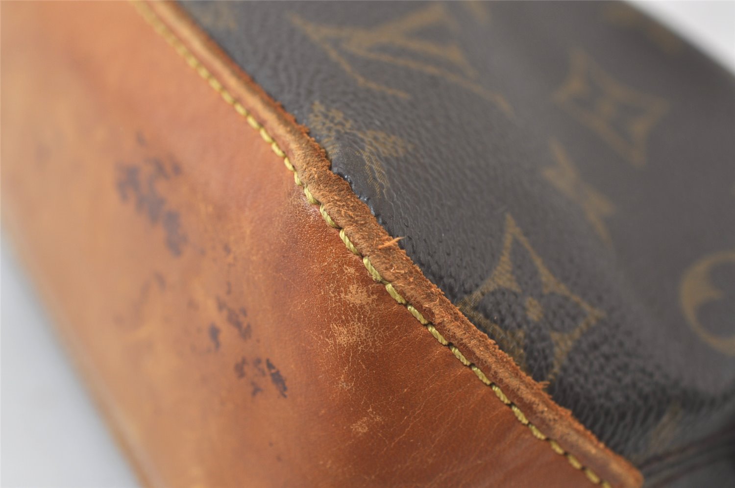 Authentic Louis Vuitton Monogram Trotteur Shoulder Cross Bag M51240 LV 8167J