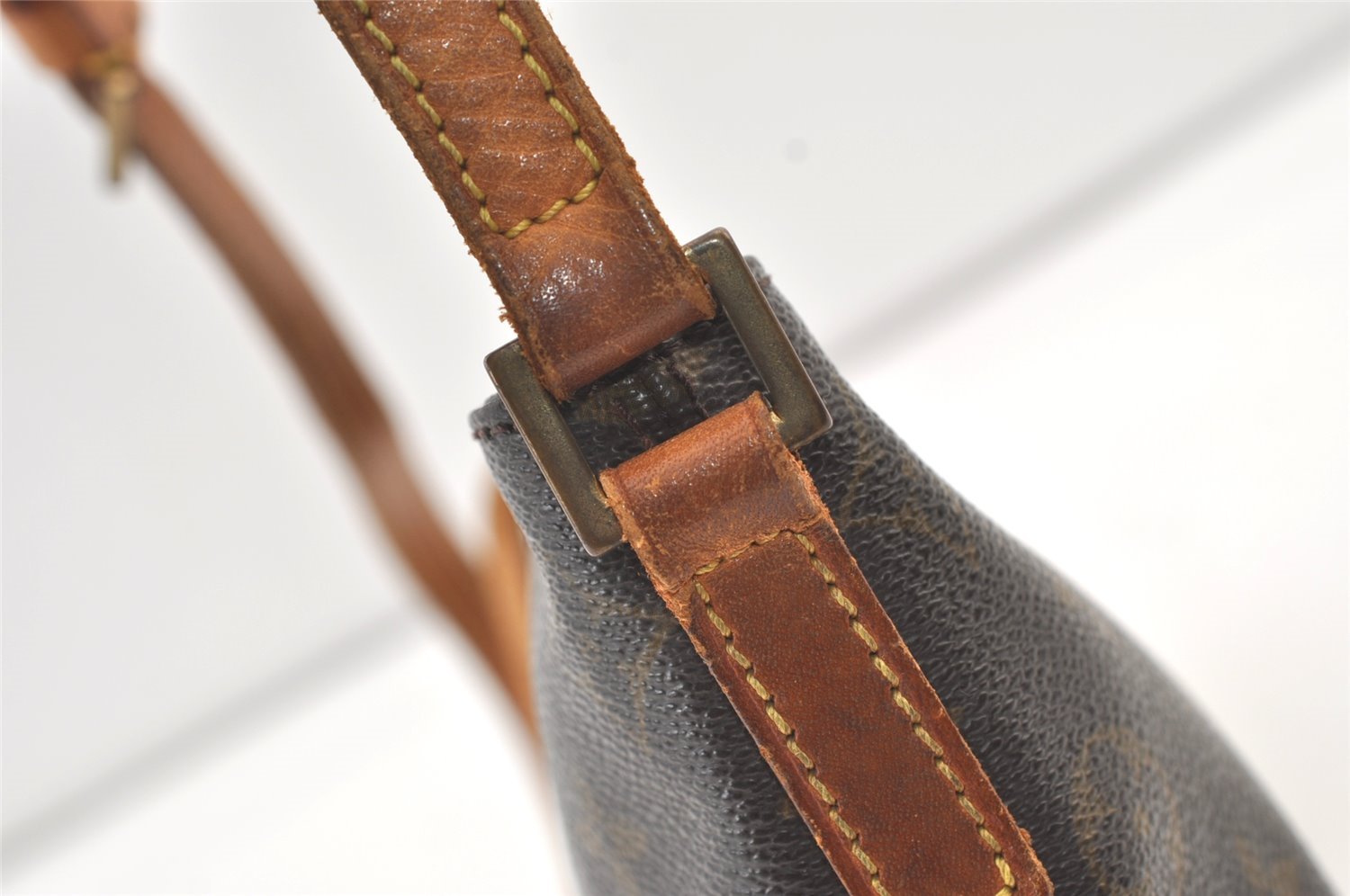 Authentic Louis Vuitton Monogram Trotteur Shoulder Cross Bag M51240 LV 8167J