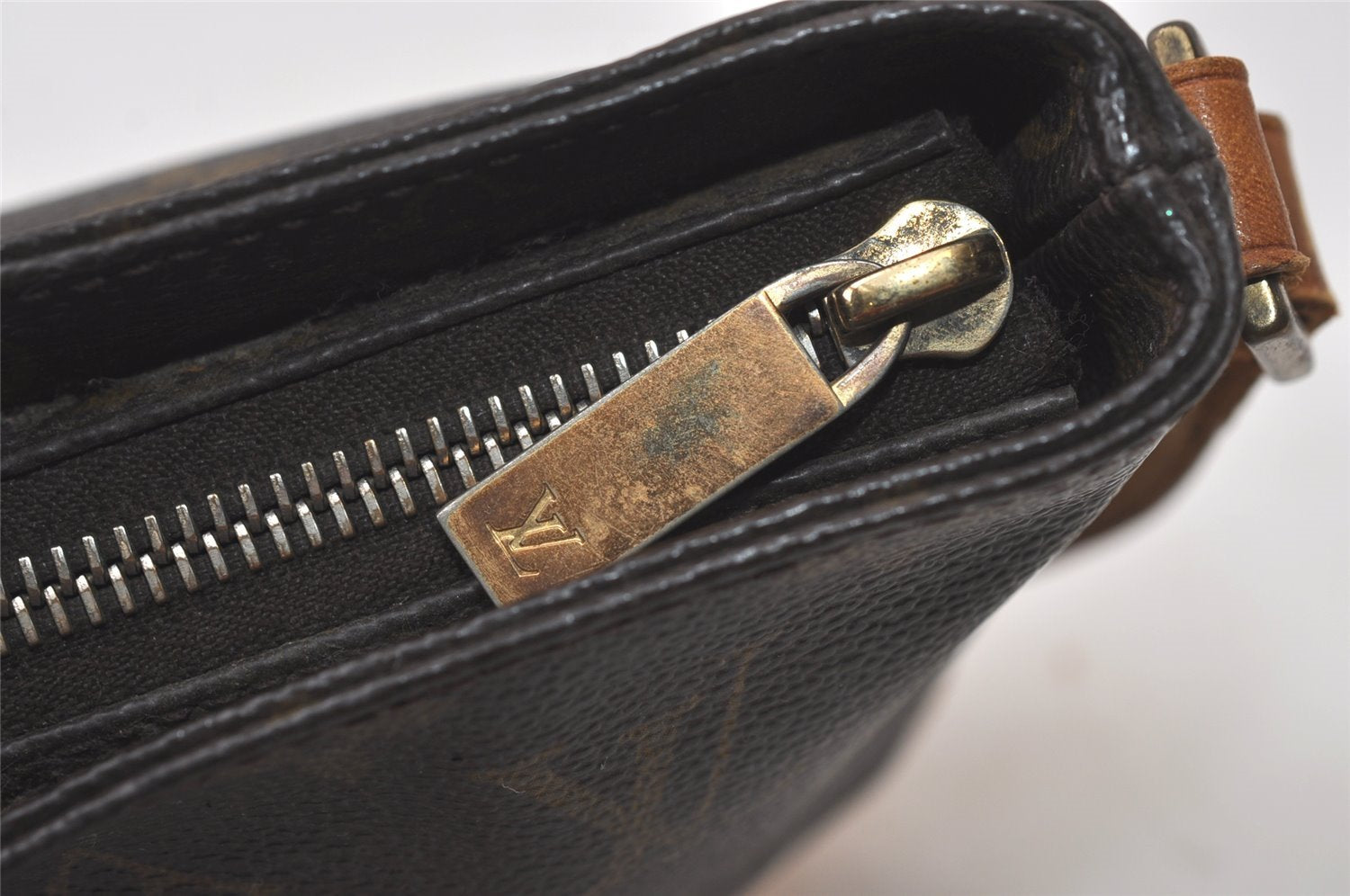 Authentic Louis Vuitton Monogram Trotteur Shoulder Cross Bag M51240 LV 8167J