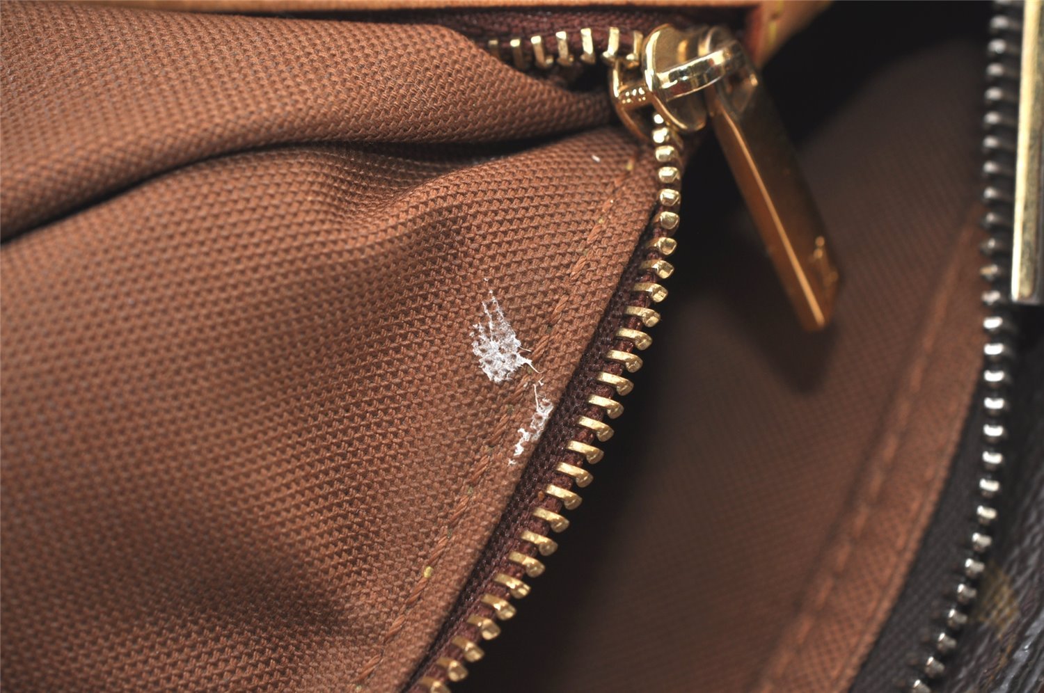 Authentic Louis Vuitton Monogram Trotteur Shoulder Cross Bag M51240 LV 8167J