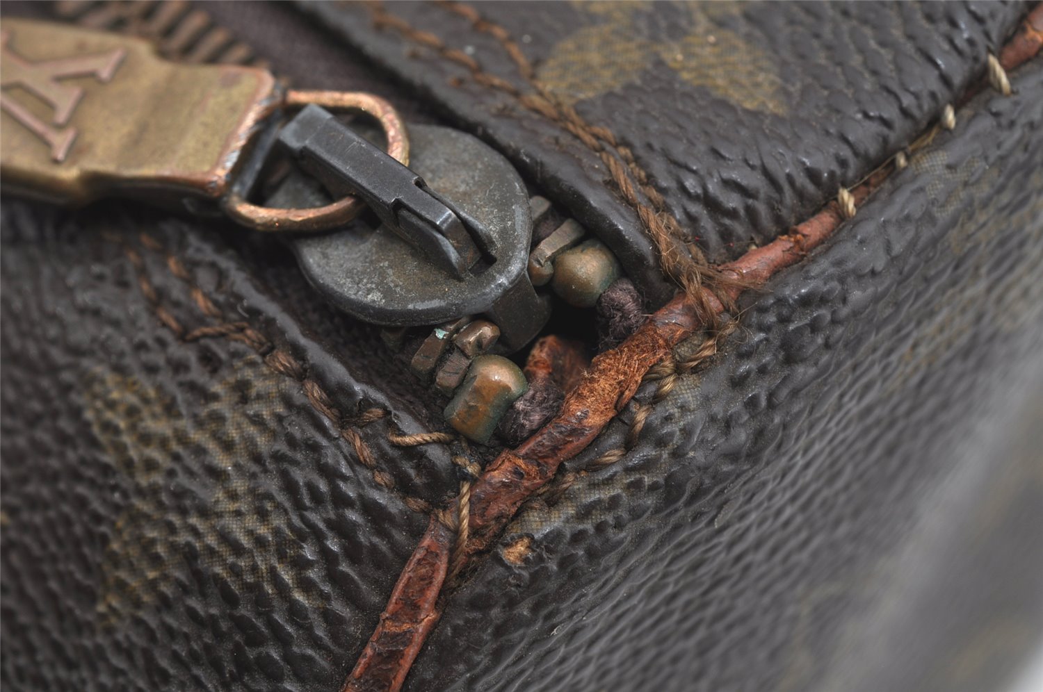 Authentic Louis Vuitton Monogram Papillon 30 Hand Bag Old Model LV 8168J