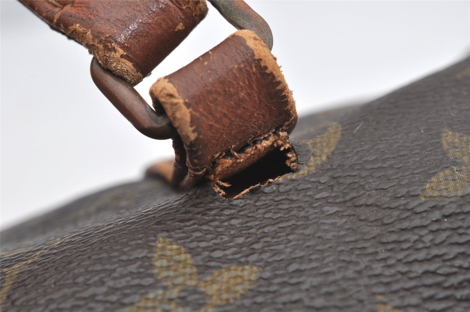 Authentic Louis Vuitton Monogram Papillon 30 Hand Bag Old Model LV 8168J