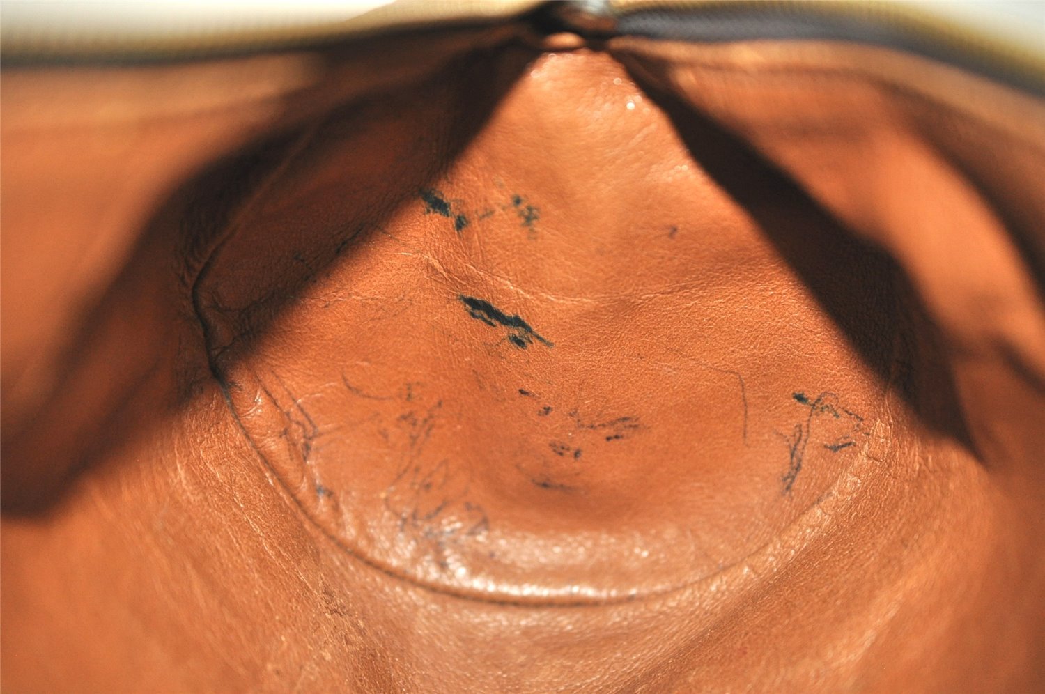 Authentic Louis Vuitton Monogram Papillon 30 Hand Bag Old Model LV 8168J