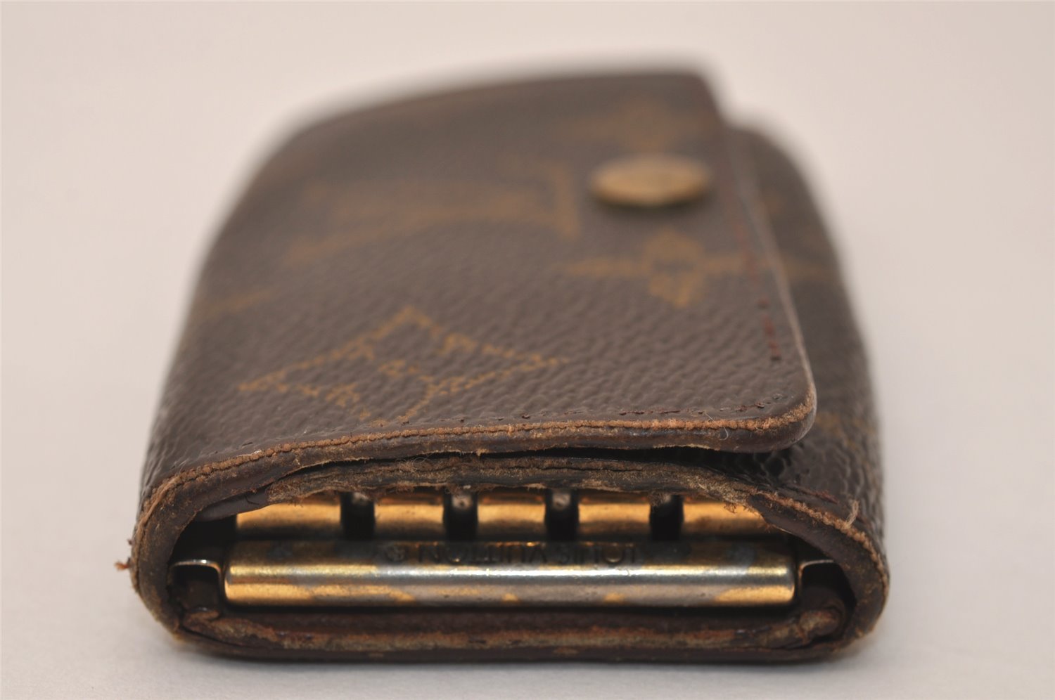 Authentic Louis Vuitton Monogram Multicles 4 Four Hooks Key Case M62631 LV 8172J