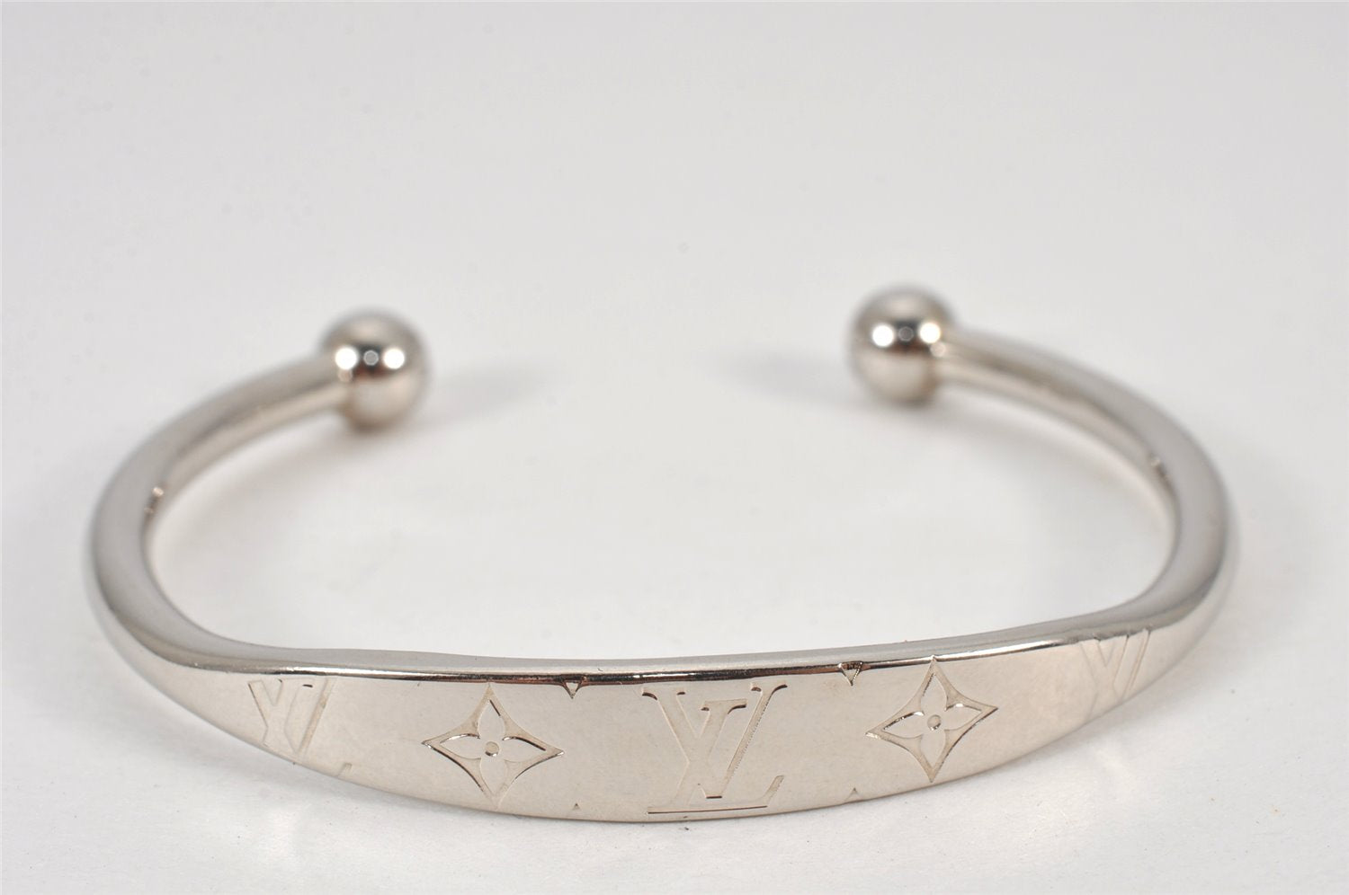 Auth Louis Vuitton Jonk Monogram Bracelet Bangle Silver Tone M64839 LV 8172K