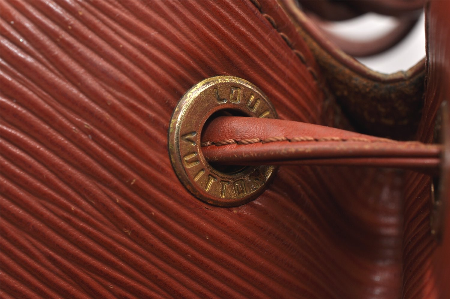 Authentic Louis Vuitton Epi Noe Shoulder Drawstring Bag Brown M44028 Junk 8178I