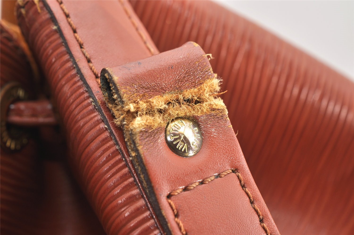 Authentic Louis Vuitton Epi Noe Shoulder Drawstring Bag Brown M44028 Junk 8178I