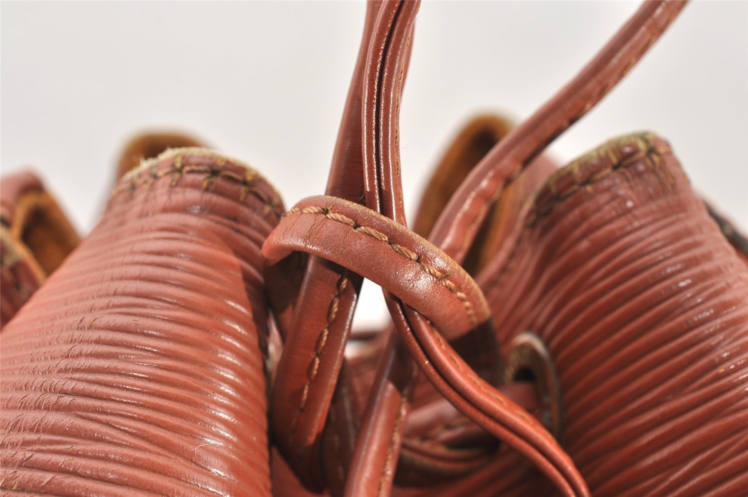 Authentic Louis Vuitton Epi Noe Shoulder Drawstring Bag Brown M44028 Junk 8178I