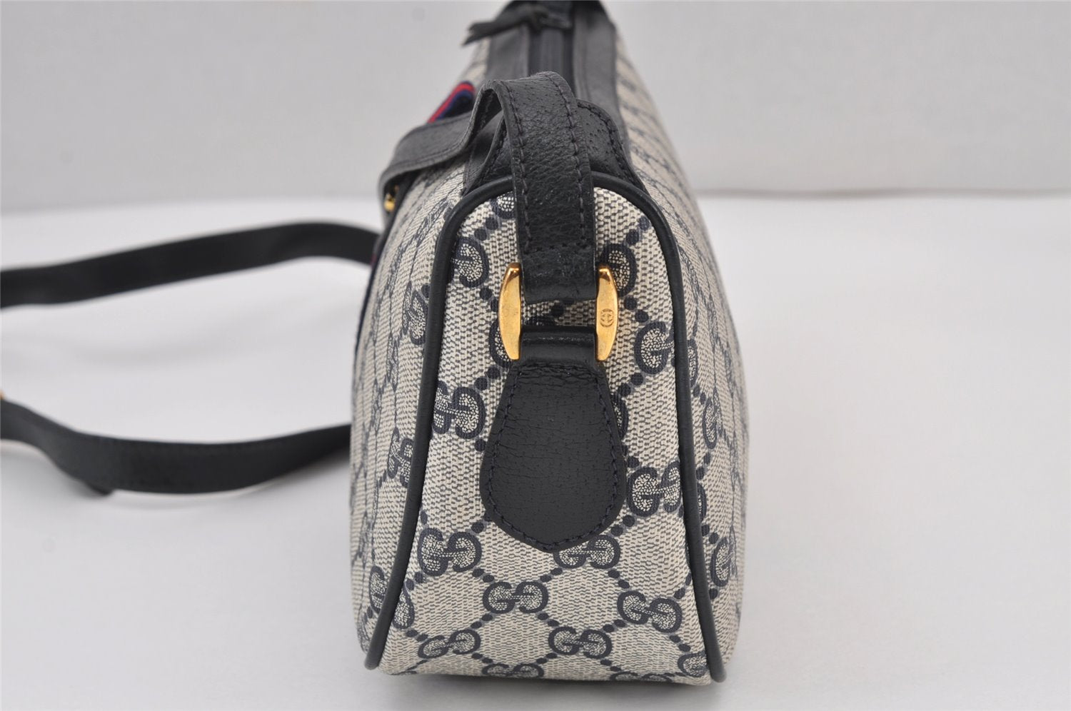 Authentic GUCCI Sherry Line Shoulder Cross Bag GG PVC Leather Navy Blue 8178J