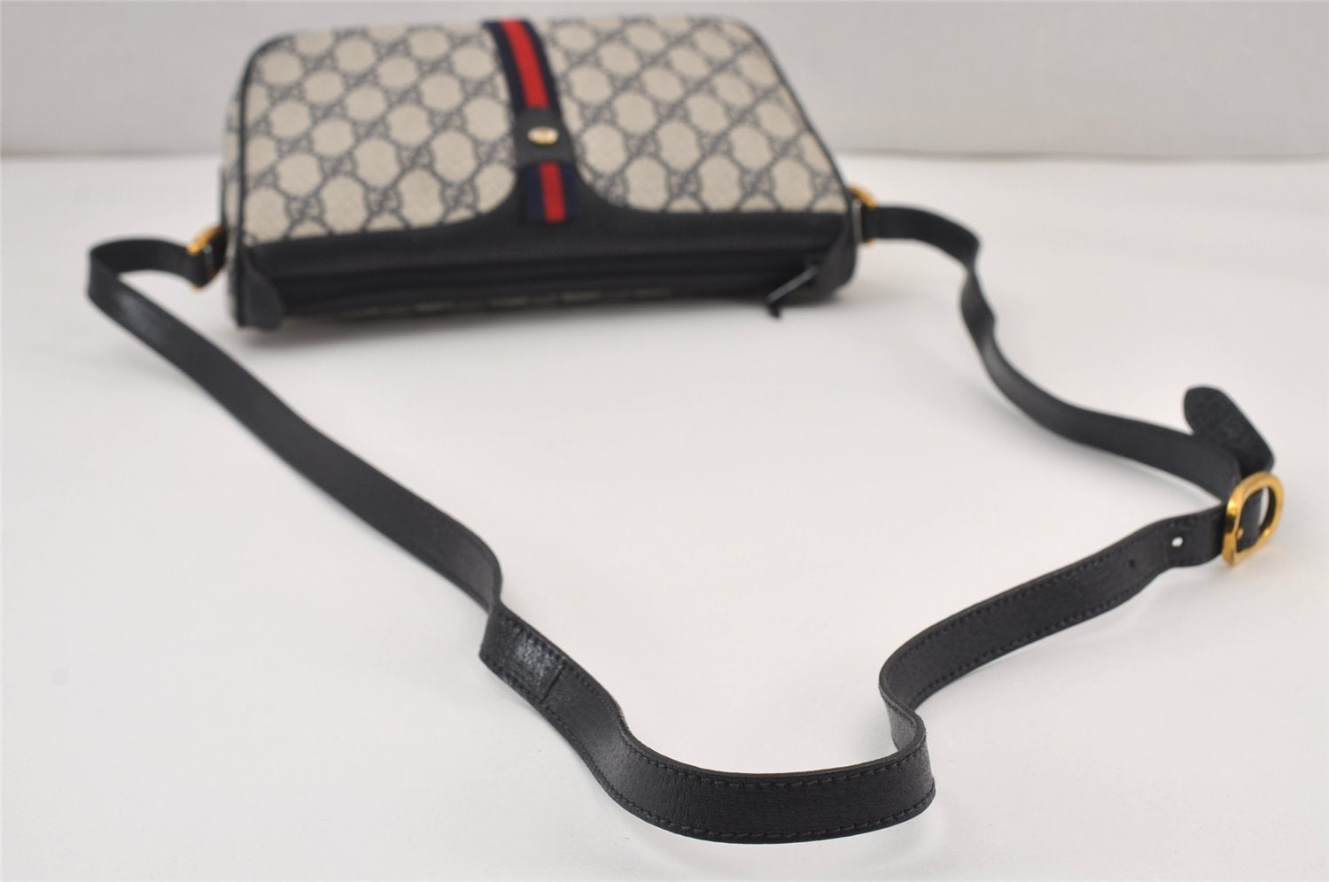 Authentic GUCCI Sherry Line Shoulder Cross Bag GG PVC Leather Navy Blue 8178J