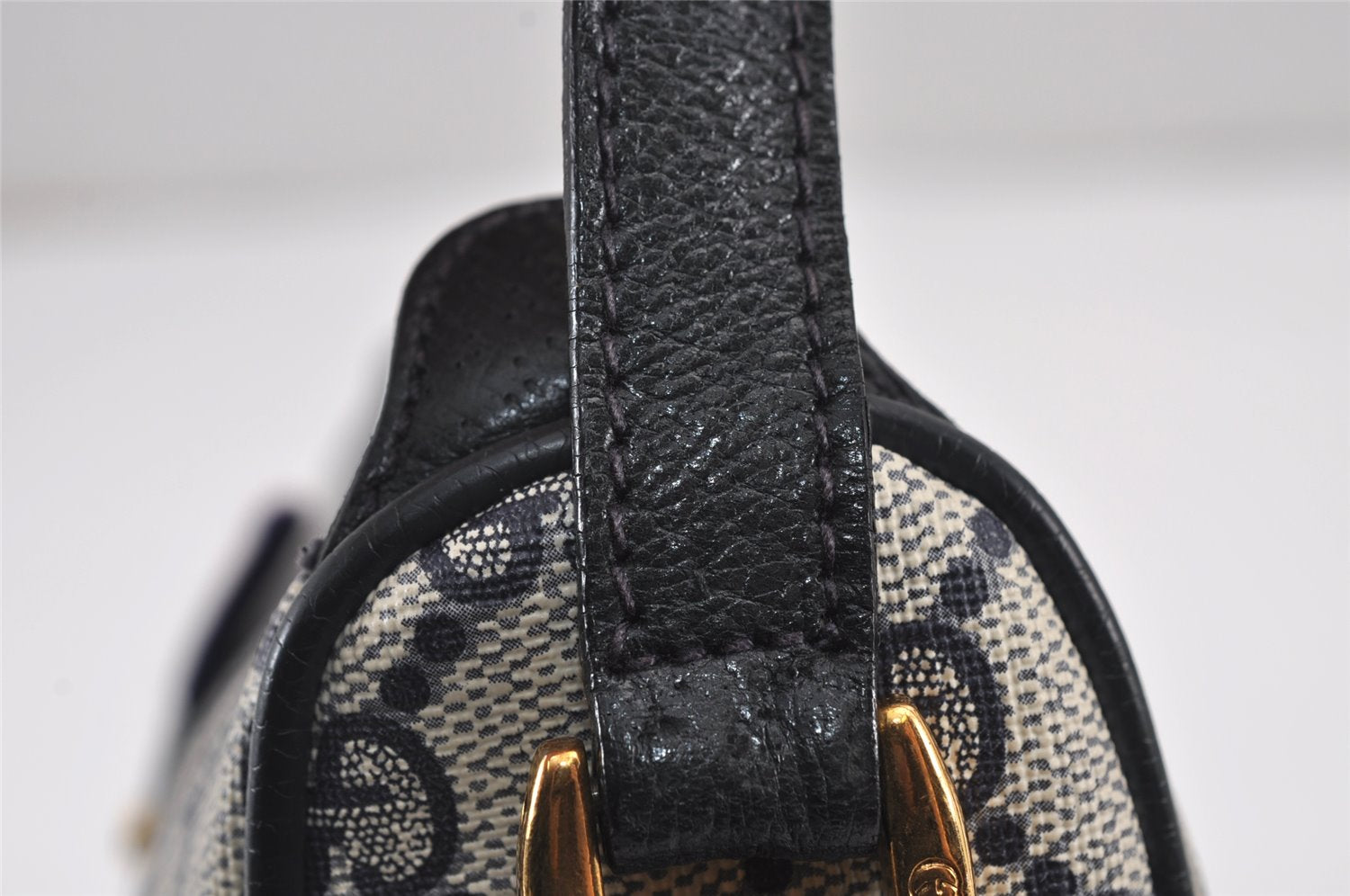 Authentic GUCCI Sherry Line Shoulder Cross Bag GG PVC Leather Navy Blue 8178J