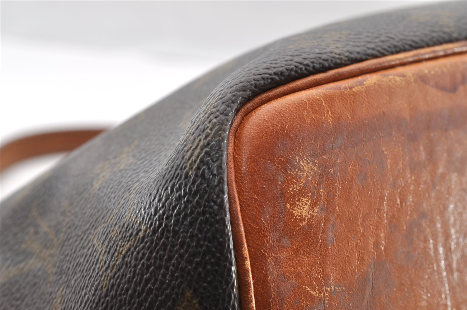 Authentic Louis Vuitton Monogram Petit Noe M42226 Shoulder Drawstring Bag 8179I