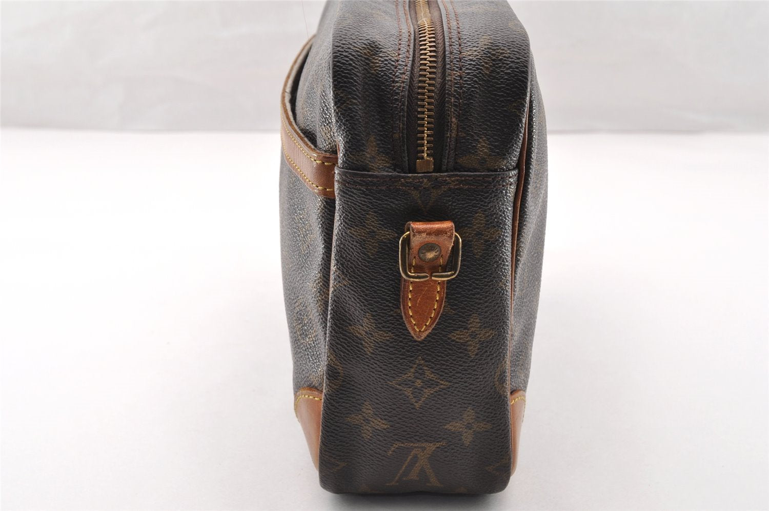 Authentic Louis Vuitton Monogram Trocadero 30 Shoulder Bag M51272 Junk 8181I