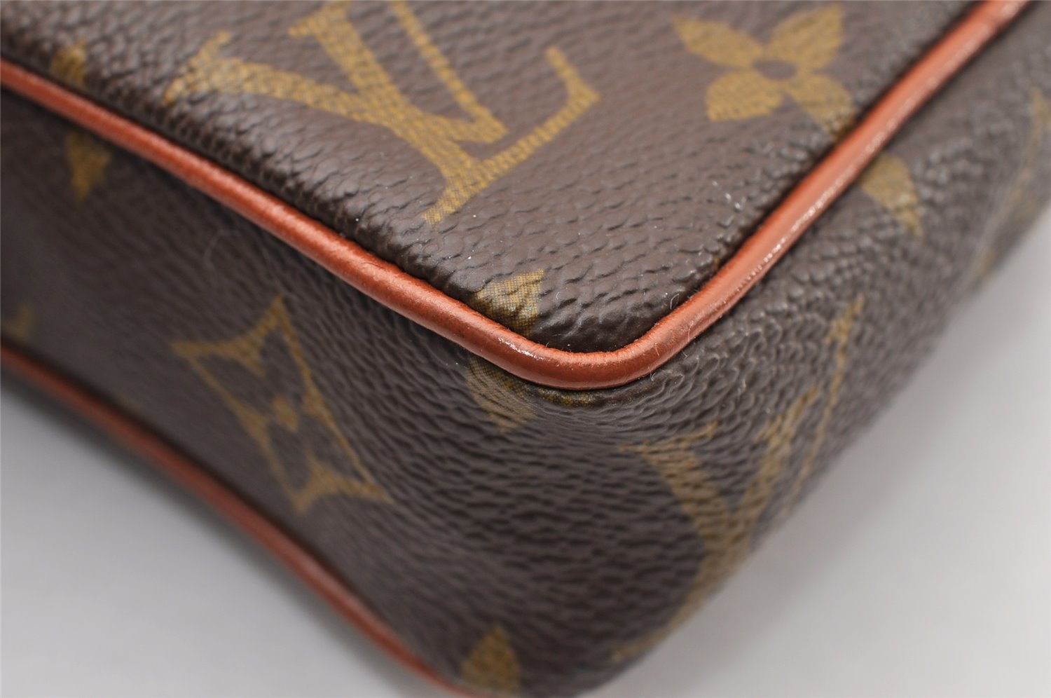 Auth Louis Vuitton Monogram Mini Poche Danube Shoulder Cross Bag Old Model 8186I