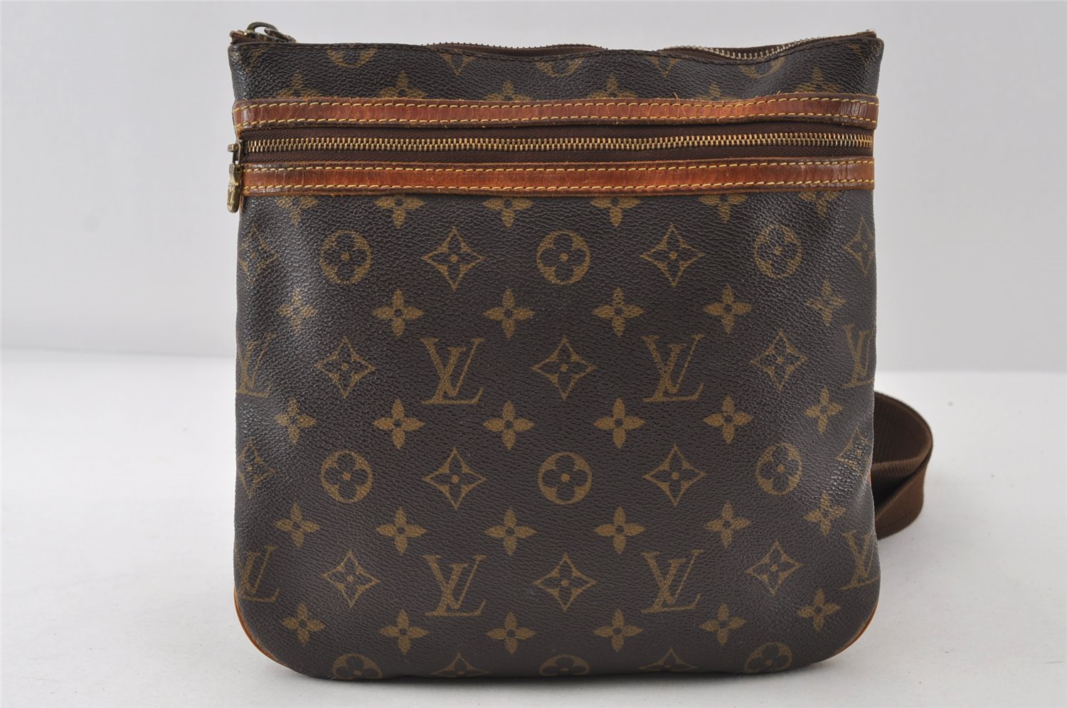 Authentic Louis Vuitton Monogram Pochette Bosphore Shoulder Bag M40044 LV 8188I