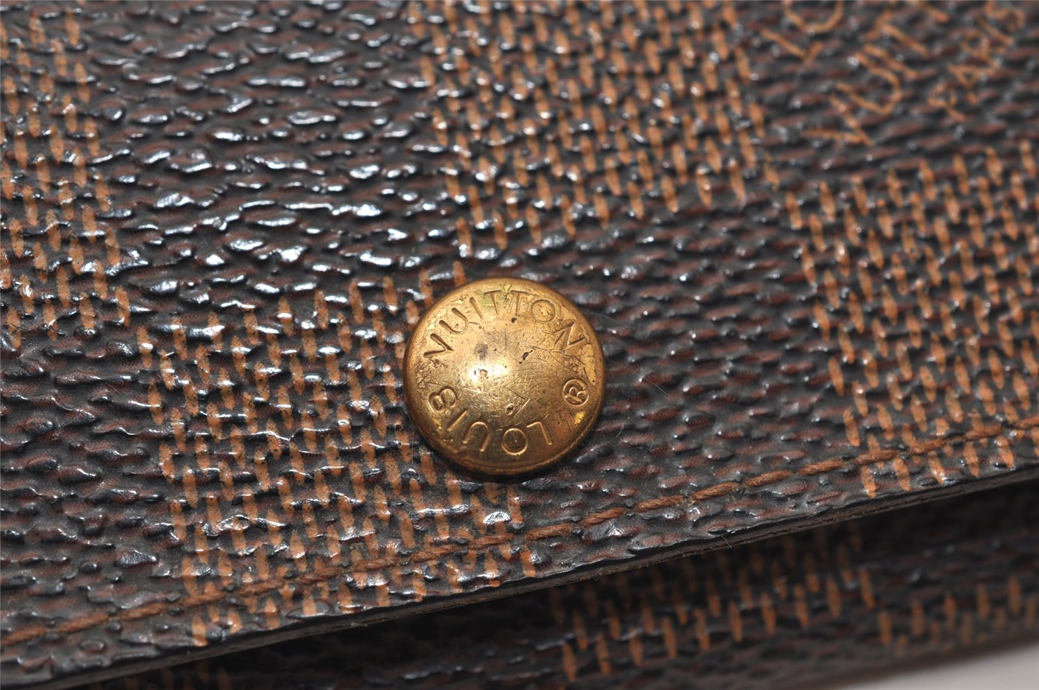 Authentic Louis Vuitton Damier Multicles 4 Key Case Holder N62631 LV 8189J