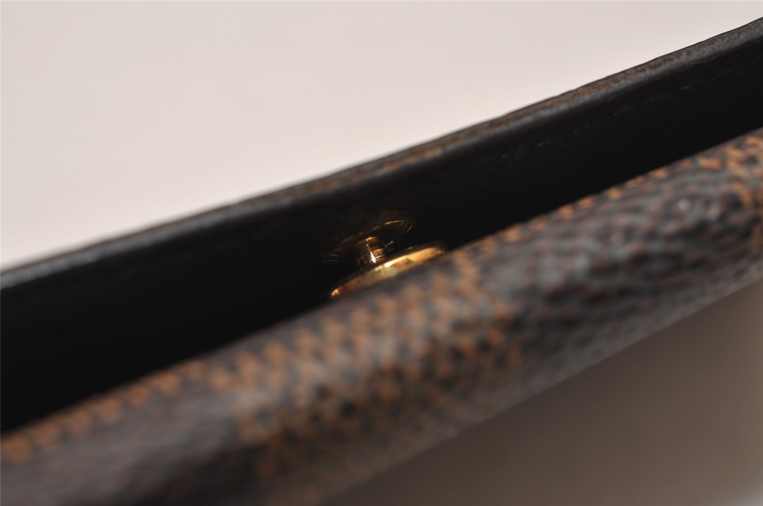 Authentic Louis Vuitton Damier Multicles 4 Key Case Holder N62631 LV 8189J