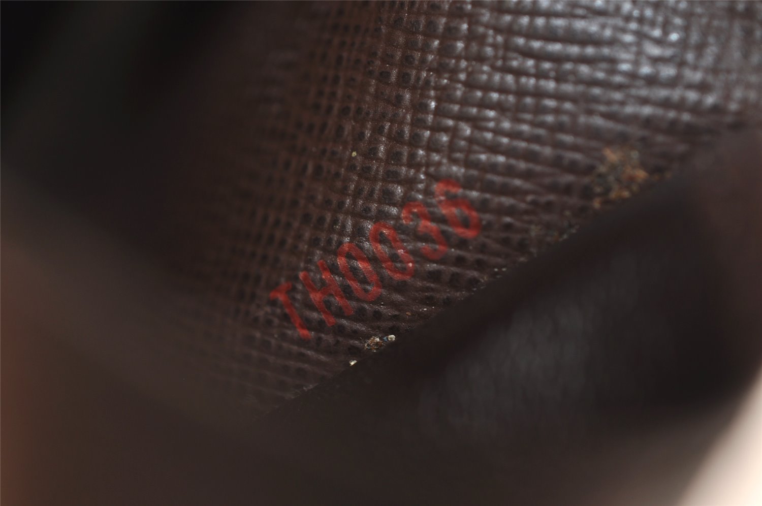 Authentic Louis Vuitton Damier Multicles 4 Key Case Holder N62631 LV 8189J