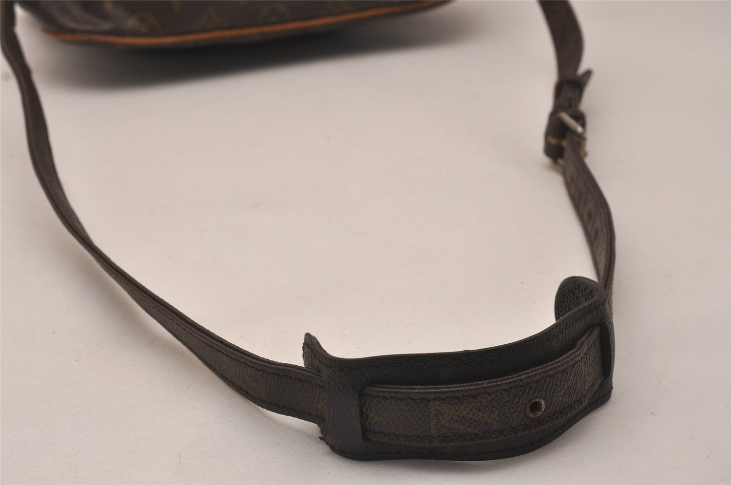 Authentic Louis Vuitton Monogram Nile Shoulder Cross Body Bag Old Model LV 8191J