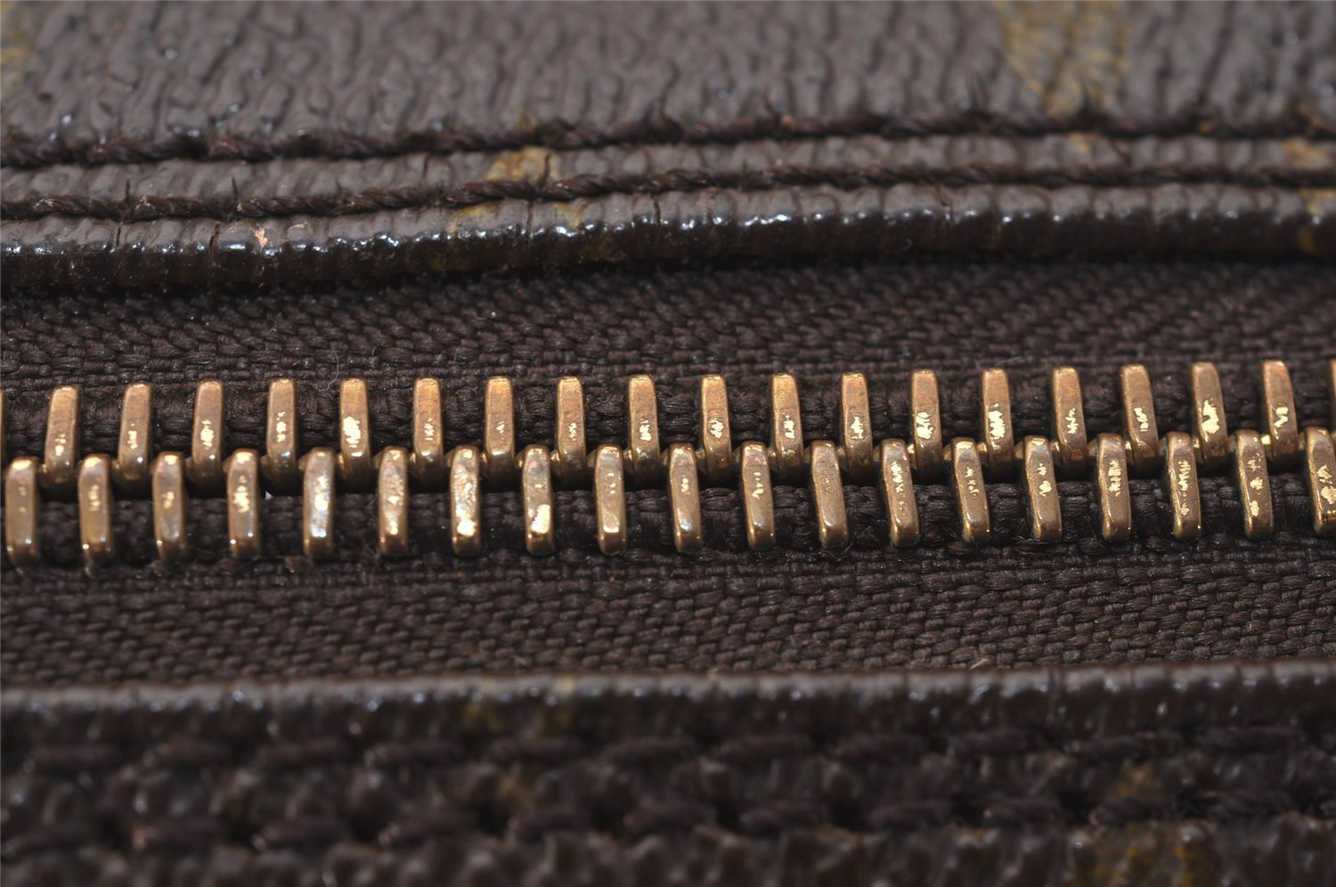 Authentic Louis Vuitton Monogram Nile Shoulder Cross Body Bag Old Model LV 8191J