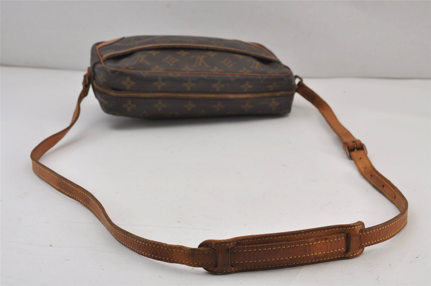 Authentic Louis Vuitton Monogram Trocadero 27 Shoulder Bag M51274 Junk 8192J