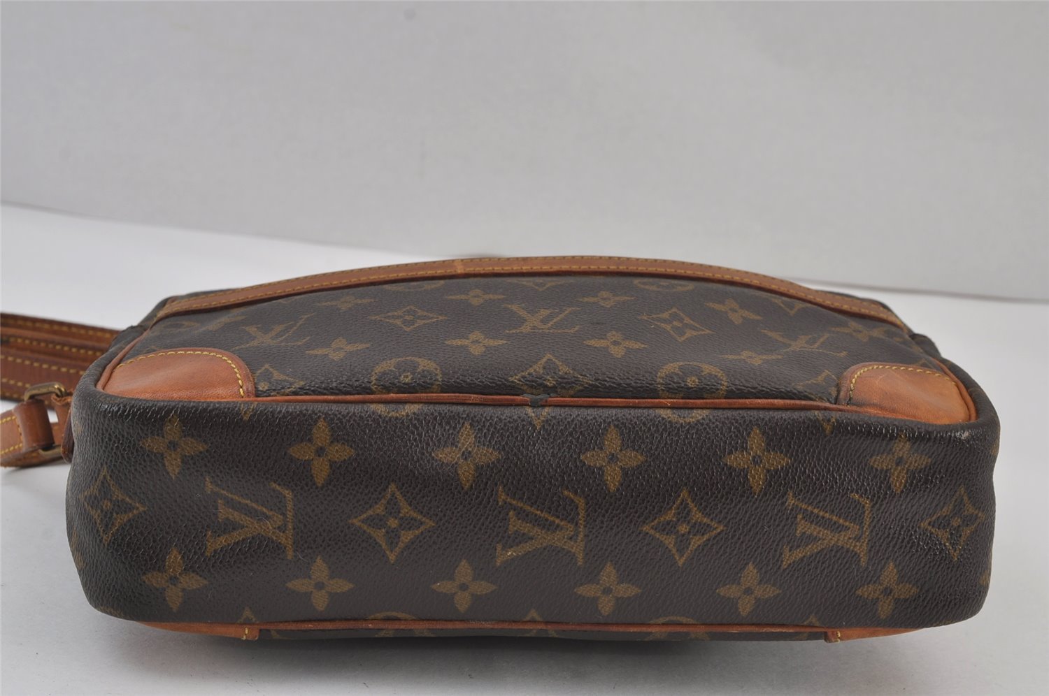 Authentic Louis Vuitton Monogram Trocadero 27 Shoulder Bag M51274 Junk 8192J