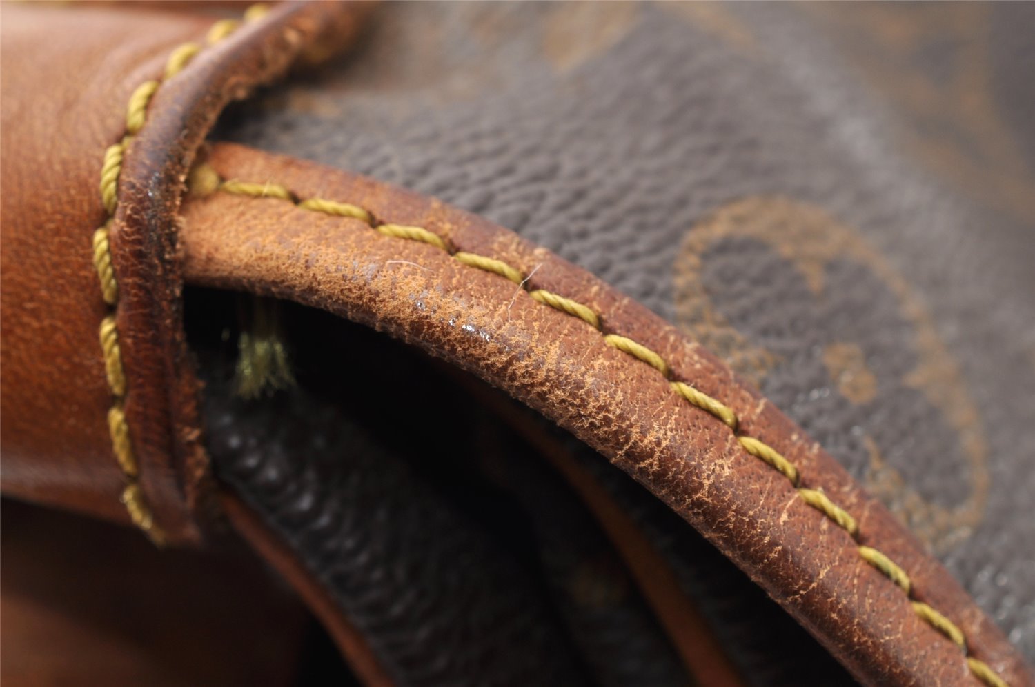 Authentic Louis Vuitton Monogram Saumur 35 Shoulder Cross Bag M42254 LV 8194I