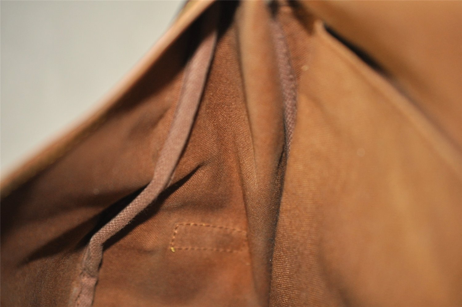 Authentic Louis Vuitton Monogram Saumur 35 Shoulder Cross Bag M42254 LV 8194I