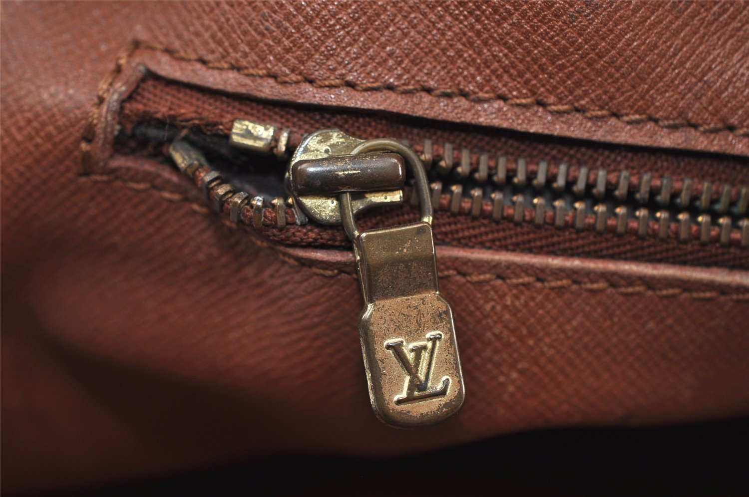 Authentic Louis Vuitton Monogram Porte Documents Voyage M53361 Briefcase 8200I