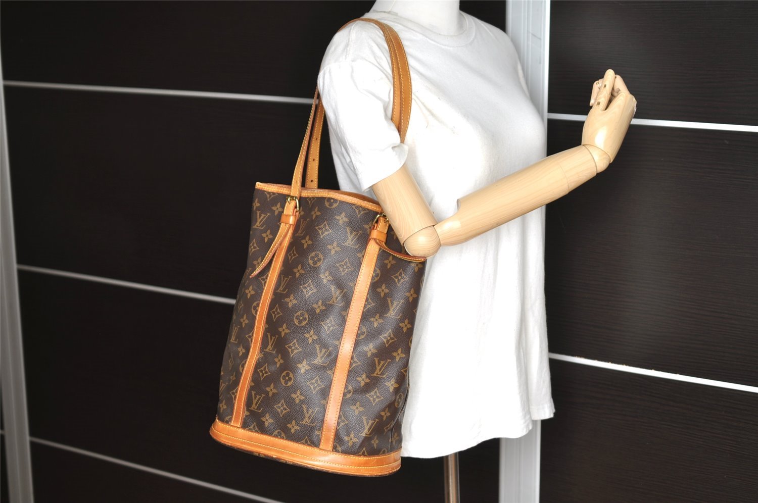 Authentic Louis Vuitton Monogram Bucket GM Shoulder Tote Bag M42236 Junk 8202I