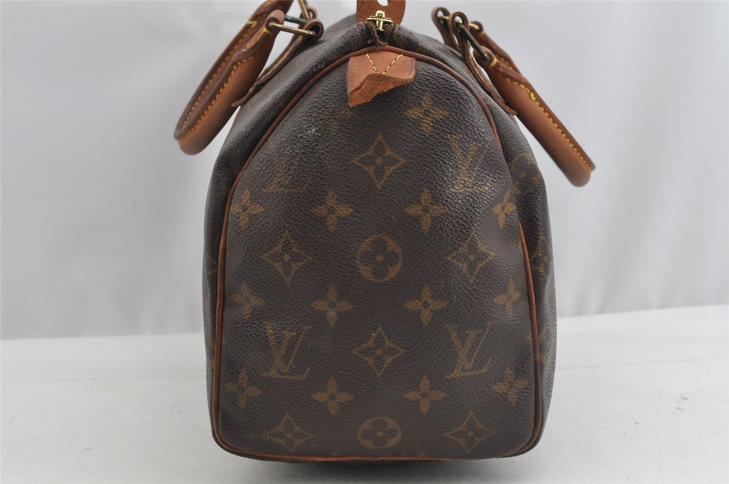 Authentic Louis Vuitton Monogram Speedy 25 Boston Hand Bag M41528 LV 8203I