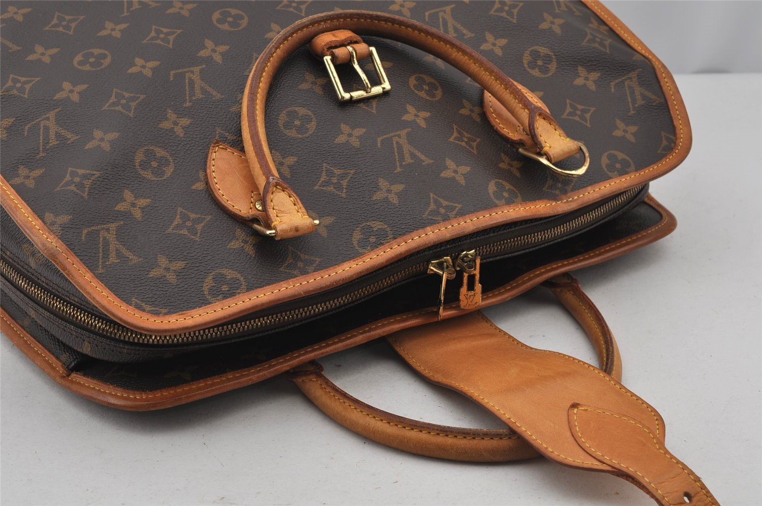 Authentic Louis Vuitton Monogram Rivoli Business Hand Bag M53380 LV 8207J