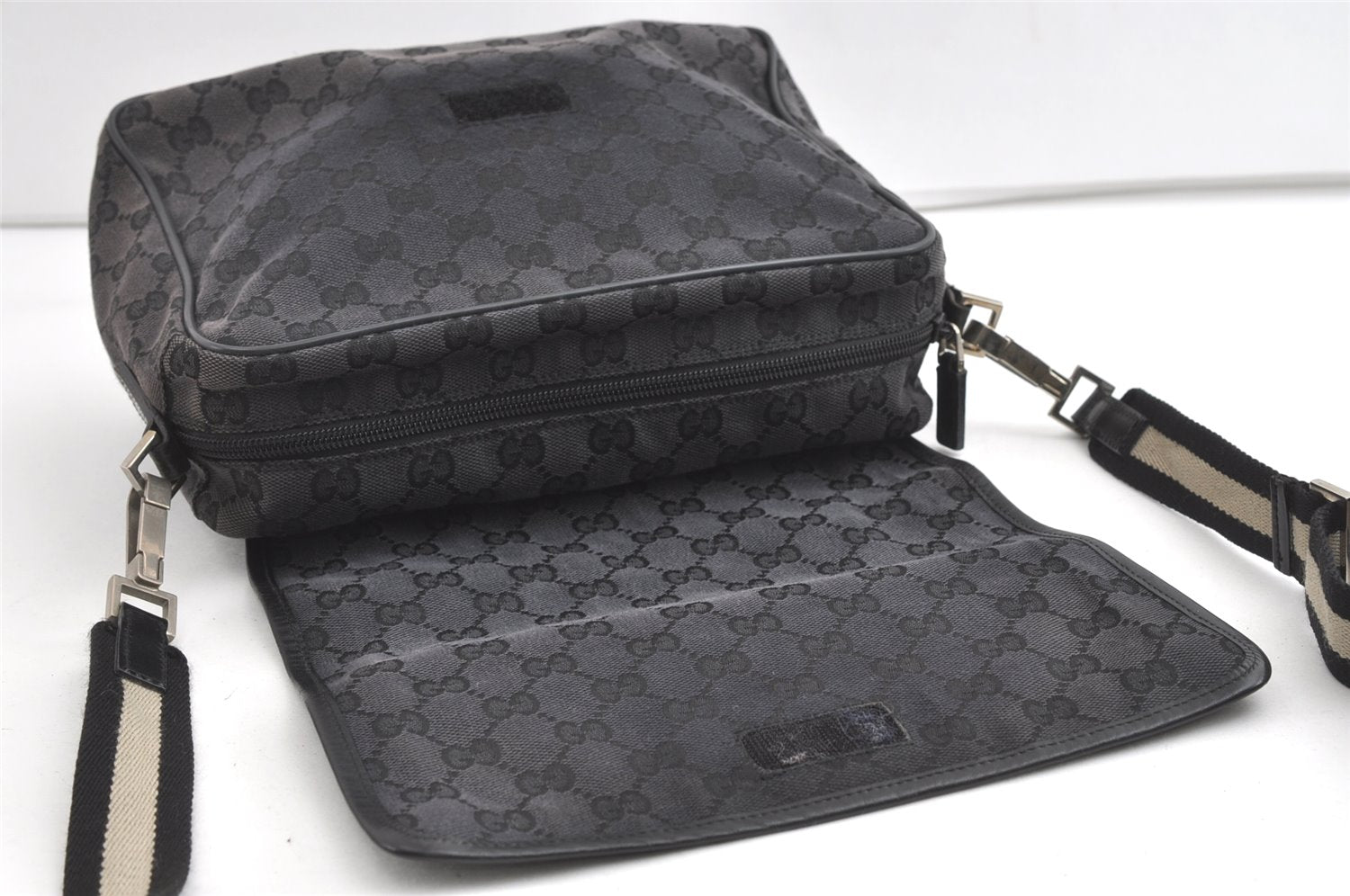 Authentic GUCCI Sherry Line Shoulder Bag GG Canvas Leather 0190375 Black 8215J