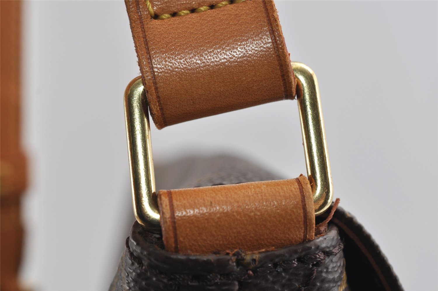 Authentic Louis Vuitton Monogram Musette Shoulder Cross Body Bag M51256 LV 8220I