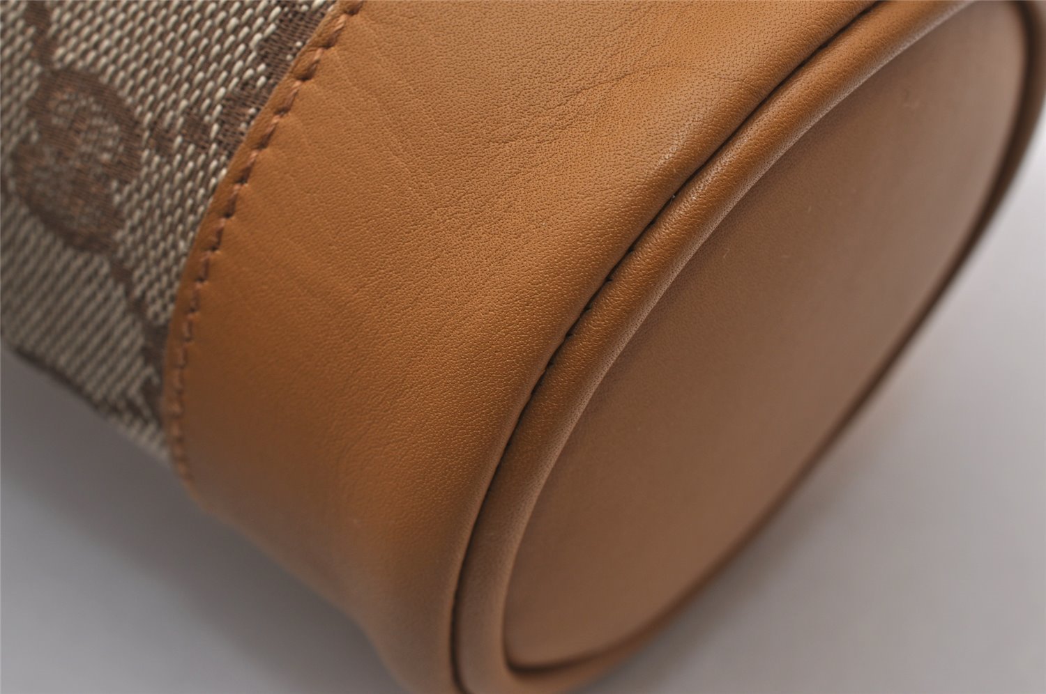 Authentic GUCCI Sherry Line Drawstring Pouch Purse GG Canvas Leather Brown 8221I