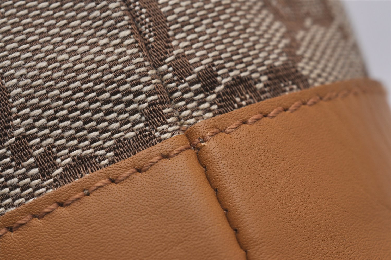 Authentic GUCCI Sherry Line Drawstring Pouch Purse GG Canvas Leather Brown 8221I