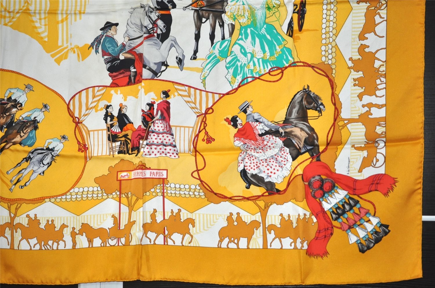 Authentic HERMES Carre 90 Scarf 