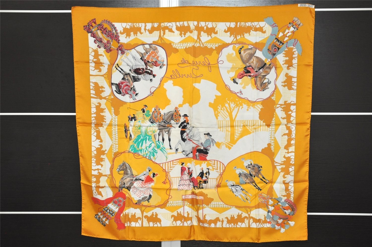 Authentic HERMES Carre 90 Scarf 