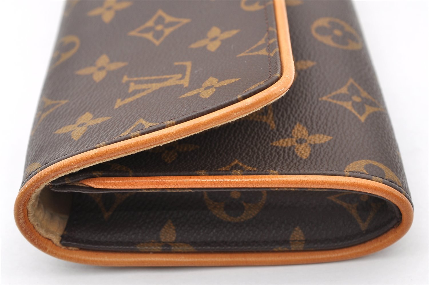 Authentic Louis Vuitton Monogram Pochette Twin GM Shoulder Bag M51852 LV 8224I