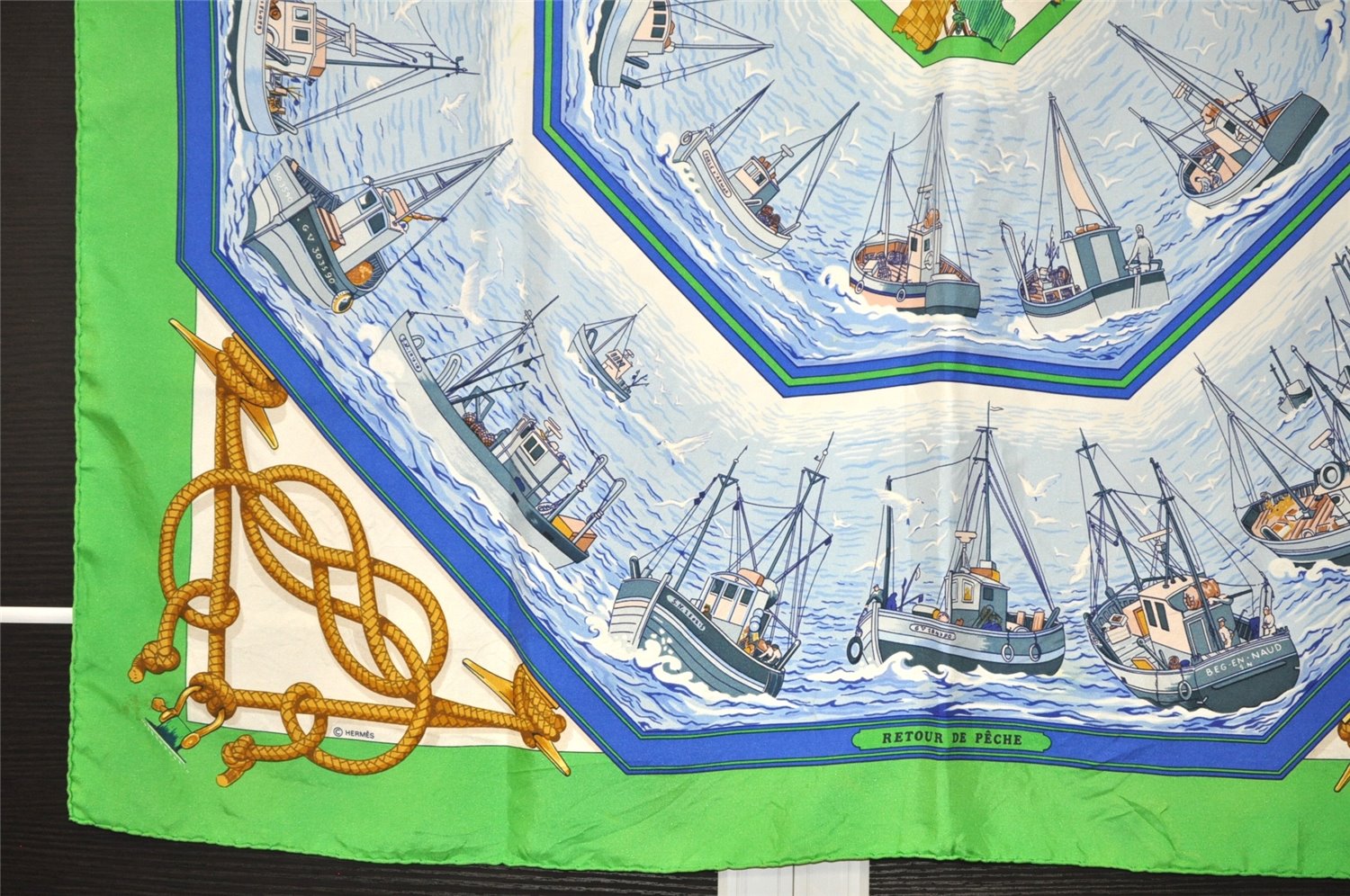 Authentic HERMES Carre 90 Scarf 