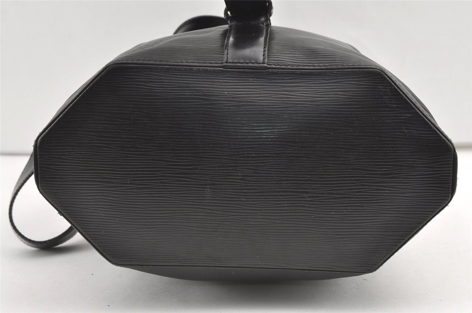 Authentic Louis Vuitton Epi Sac A Dos Shoulder Bag Black M80153 LV 8238J