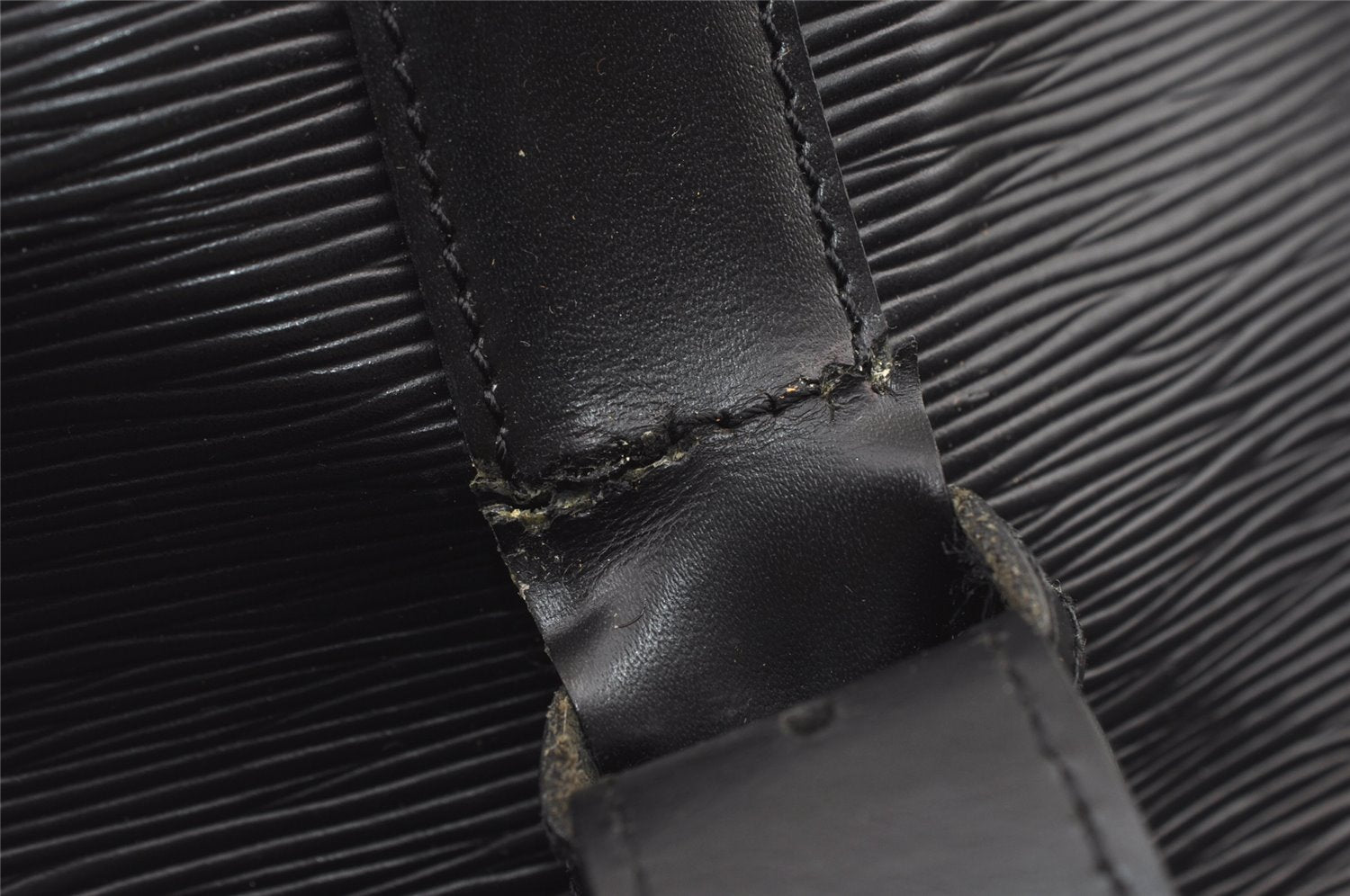 Authentic Louis Vuitton Epi Sac A Dos Shoulder Bag Black M80153 LV 8238J