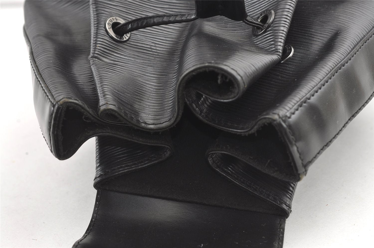 Authentic Louis Vuitton Epi Sac A Dos Shoulder Bag Black M80153 LV 8238J