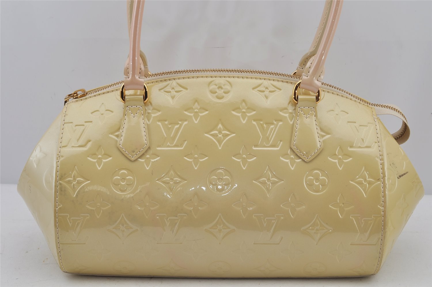 Authentic Louis Vuitton Vernis Sherwood PM Hand Bag Light Yellow M91491 LV 8240J