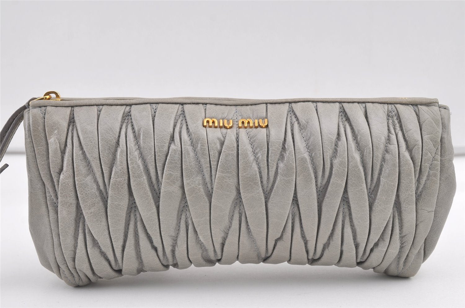 Authentic MIU MIU Vintage Matelasse Leather Clutch Bag Pouch Purse Gray 8247J