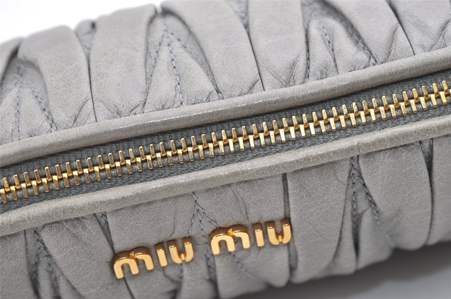 Authentic MIU MIU Vintage Matelasse Leather Clutch Bag Pouch Purse Gray 8247J