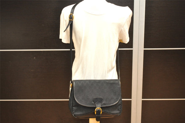 Authentic GUCCI Shoulder Cross Body Bag GG Canvas Leather Black Junk 8250J